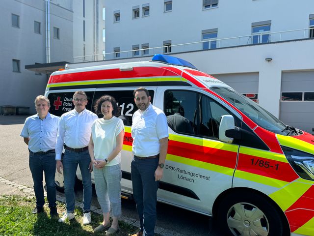 Besuch in der Integrierten Leitstelle: Im Austausch mit dem DRK Lörrach