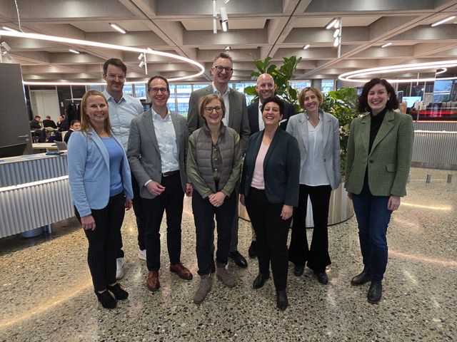 Grüne Delegation zu Besuch bei Roche in Grenzach-Wyhlen