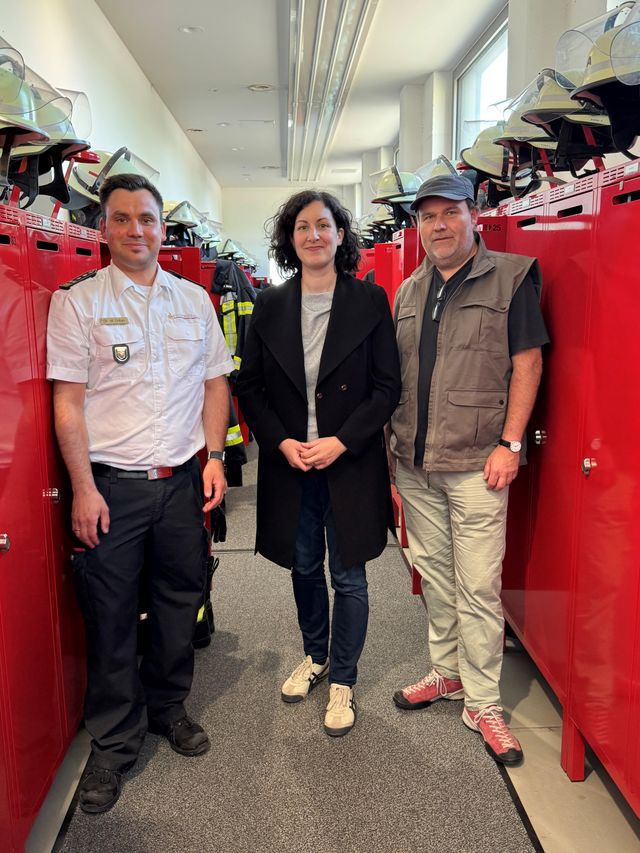 Sarah Hagmann und die Grüne Gemeinderatsfraktion besuchen die Lörracher Feuerwehr