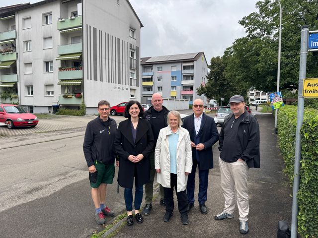 Wie Solarprojekte Mieter:innen bei den Stromkosten entlasten können
