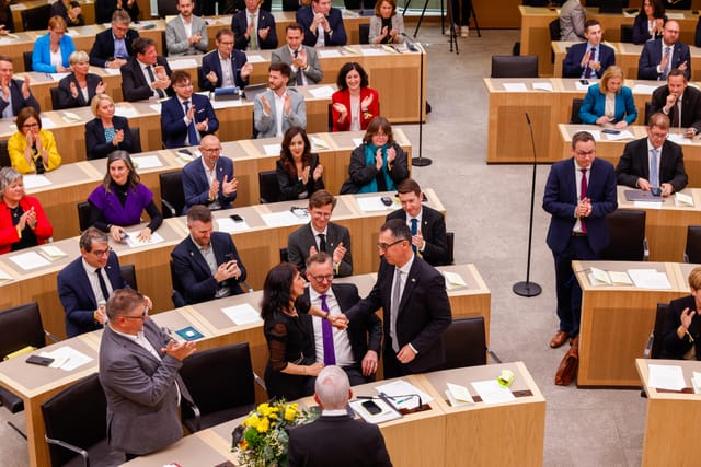 Plenarsitzung (Regierungserklärung)